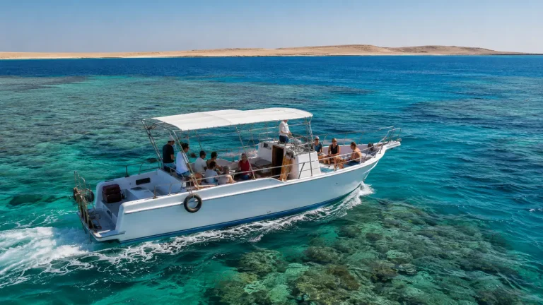 Private Bootstour über einem Korallenriff vor Hurghada
